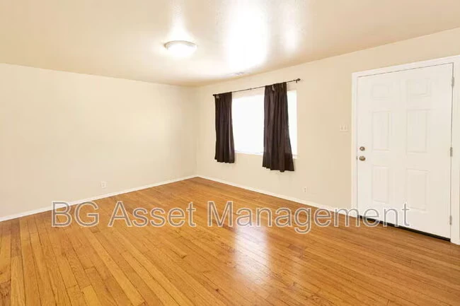 2911 18th St San Pablo, CA 94806 photo 3