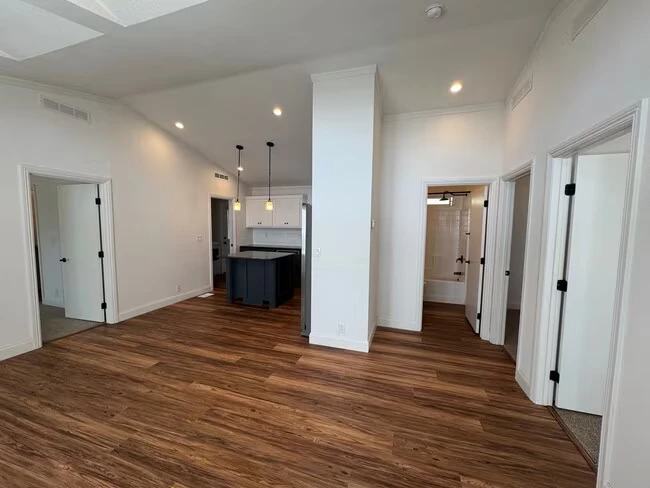 1415 Sherman St Alameda, CA 94501 photo 5