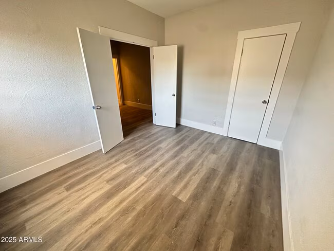 2032 W ADAMS St Phoenix, AZ 85009 photo 5