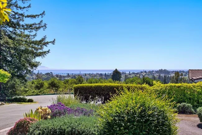 41 S Circle Dr Santa Cruz, CA 95060 photo 4
