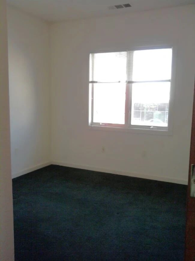 2185 Dwight Way Berkeley, CA 94704 photo 4