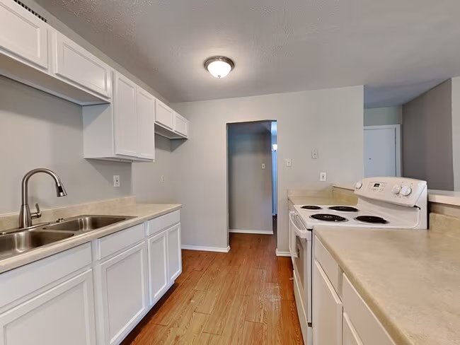 5221 Norris Drive, The Colony, TX 75056 photo 3