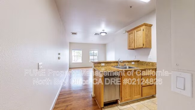110 5th St Santa Rosa, CA 95401 photo 5