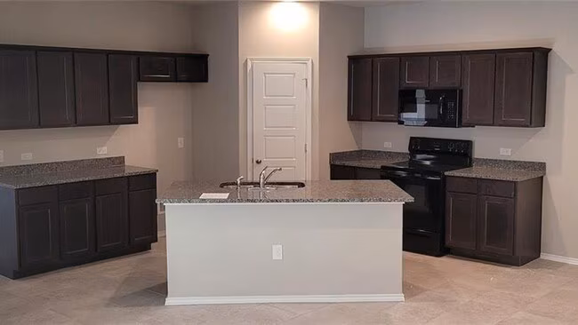 1216 Garland Rd Georgetown, TX 78626 photo 2