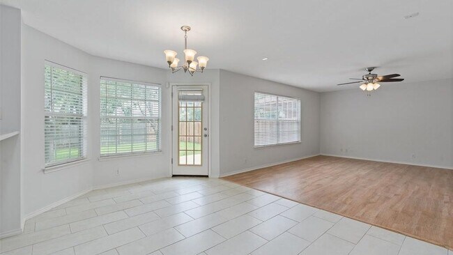 5017 Cleves St Round Rock, TX 78681 photo 4