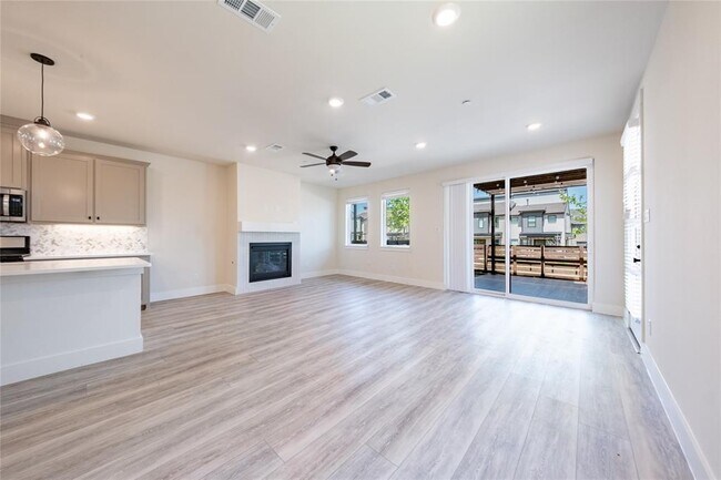 813 Emerling Drive, Mckinney, TX 75069 photo 4