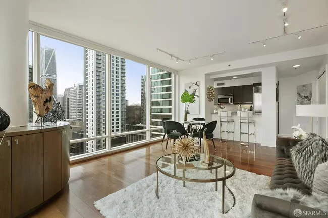 Condos on 1st Street · San Francisco photo 4