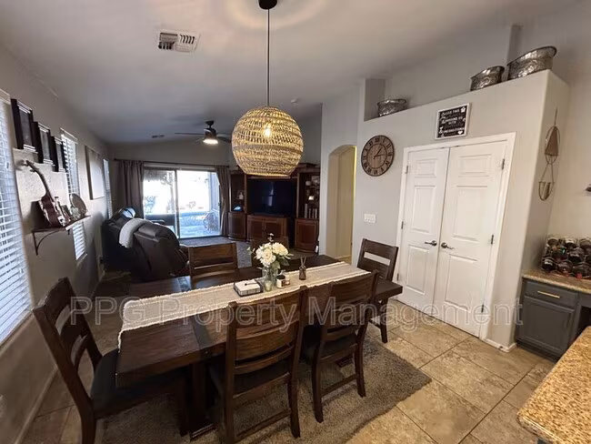 11319 N 153rd Dr Surprise, AZ 85379 photo 3
