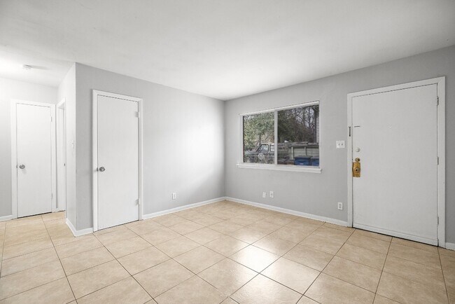 5605 1/2 Jim Hogg Ave Austin, TX 78756 photo 3