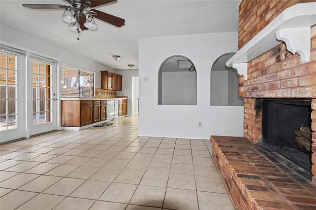 921 Middle Cove Drive, Plano, TX 75023 photo 2