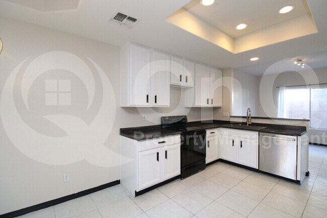 4202 N 21st St Phoenix, AZ 85016 photo 4