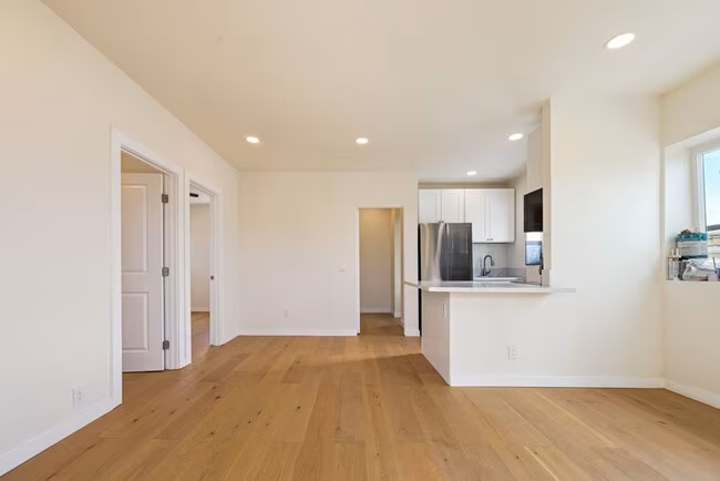 3741 Park Blvd San Diego, CA 92103 photo 4