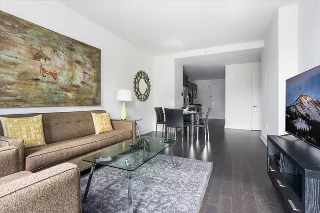555 10th Ave New York, NY 10018 photo 4