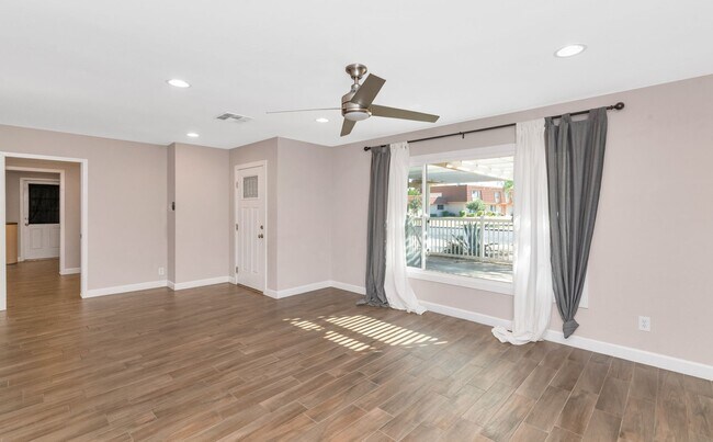 1502 E Minton Dr Tempe, AZ 85282 photo 2