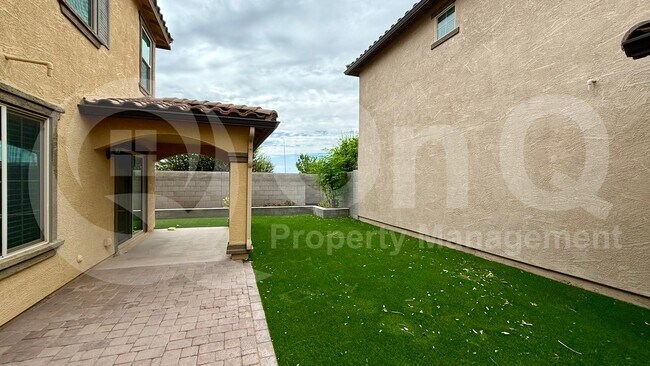2964 S Washington St Chandler, AZ 85286 photo 4