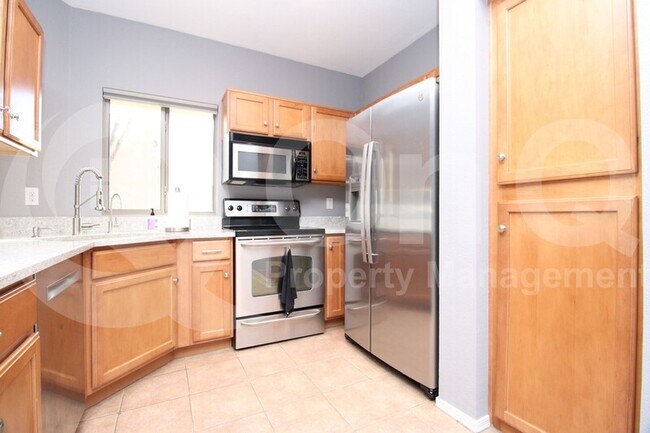 1716 W Cortez St Phoenix, AZ 85029 photo 2