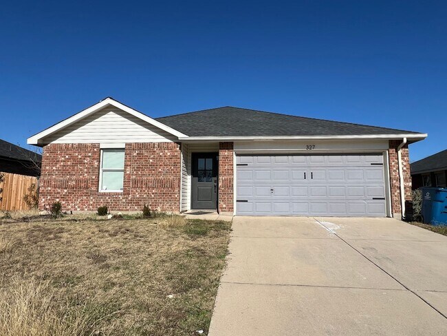 327 Quail Crossing Dr Sanger, TX 76266 photo 2