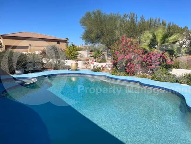 10442 E Windrose Dr Scottsdale, AZ 85259 photo 2