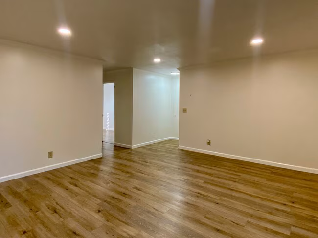 936 Kiely Blvd Santa Clara, CA 95051 photo 4
