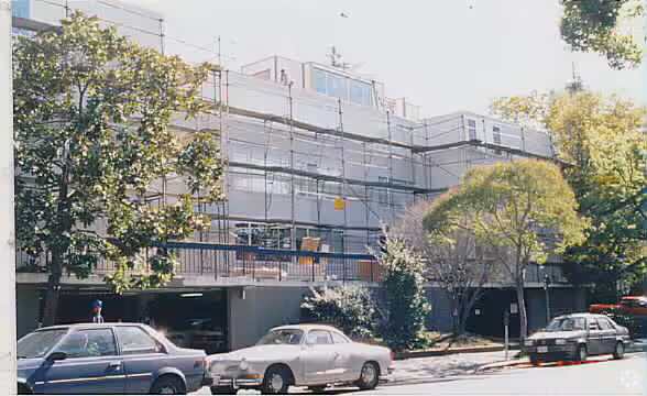 Royston Apartments photo 2