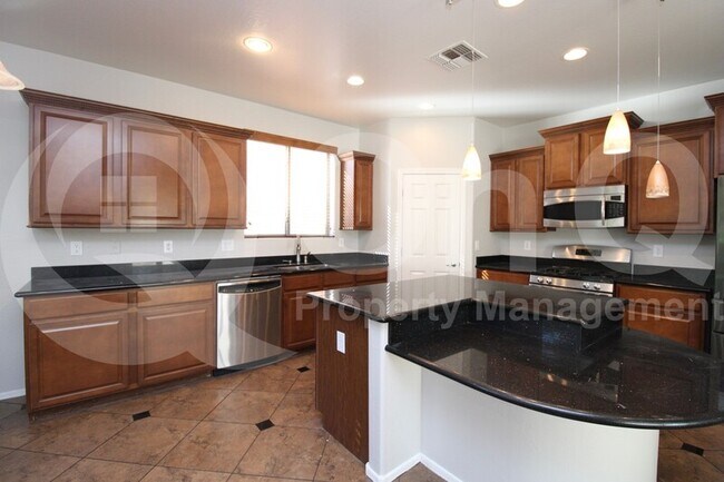 1089 E Euclid Ave Gilbert, AZ 85297 photo 2