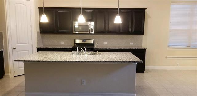 10695 Villanova Drive, Frisco, TX 75035 photo 2