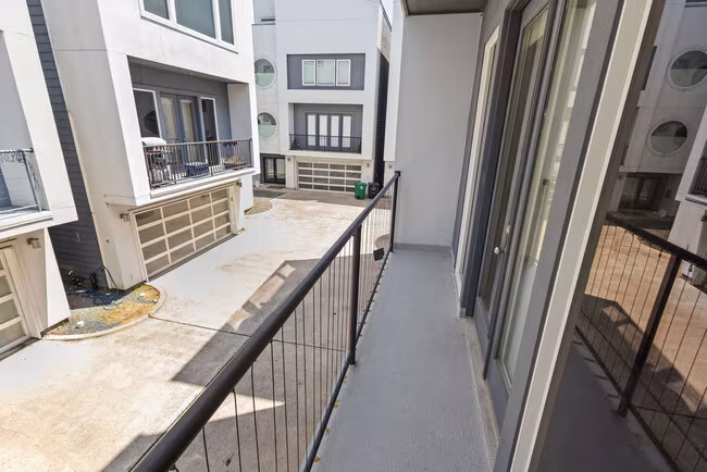 2025 Colquitt Street, Houston, TX 77098 photo 5