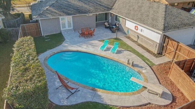 1425 Mayfield Ave Garland, TX 75041 photo 4