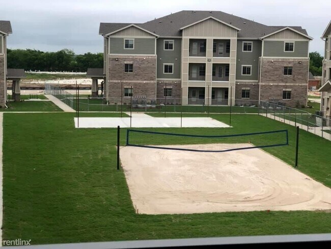 Shannon Creek Apartments photo 2