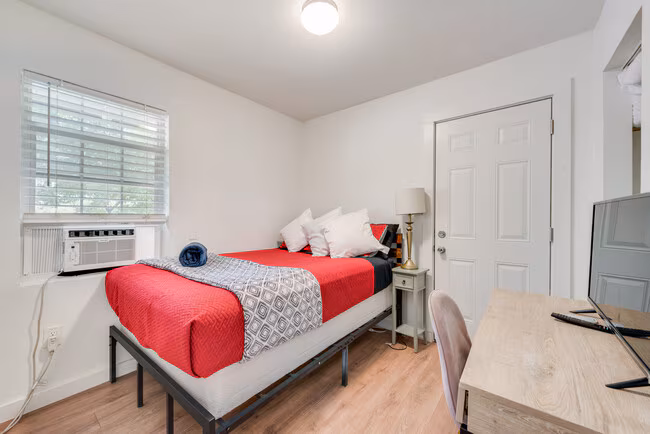 709 North Pecan Street, Arlington, TX 76011 photo 3