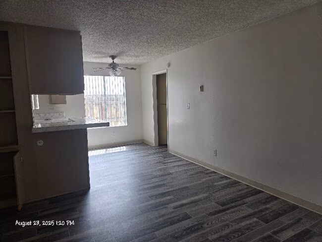 991 N Mollison Ave El Cajon, CA 92021 photo 3