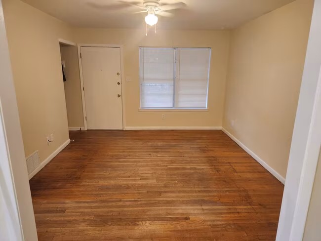 615 S 1st St Copperas Cove, TX 76522 photo 4