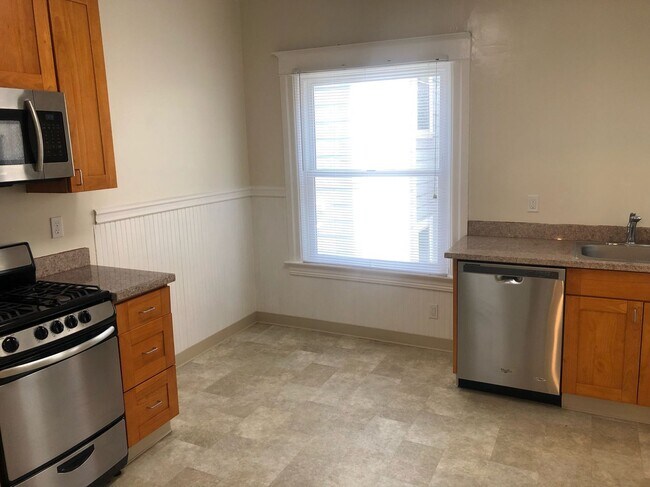 20 Leona Terrace, San Francisco, CA 94115 photo 4