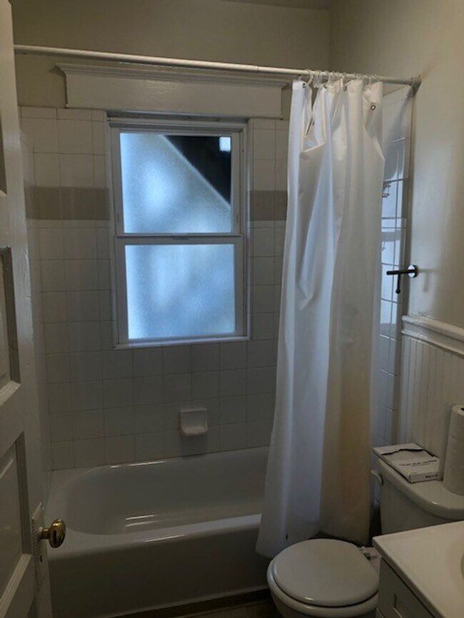 20 Leona Terrace, San Francisco, CA 94115 photo 2