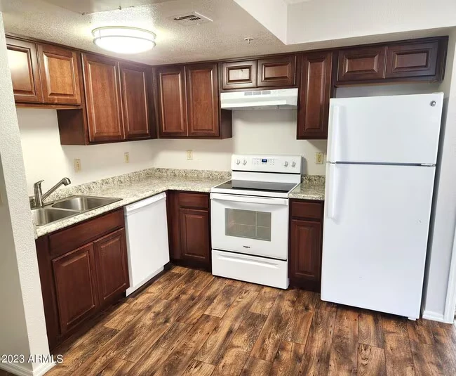 16033 N 25th St Phoenix, AZ 85032 photo 3