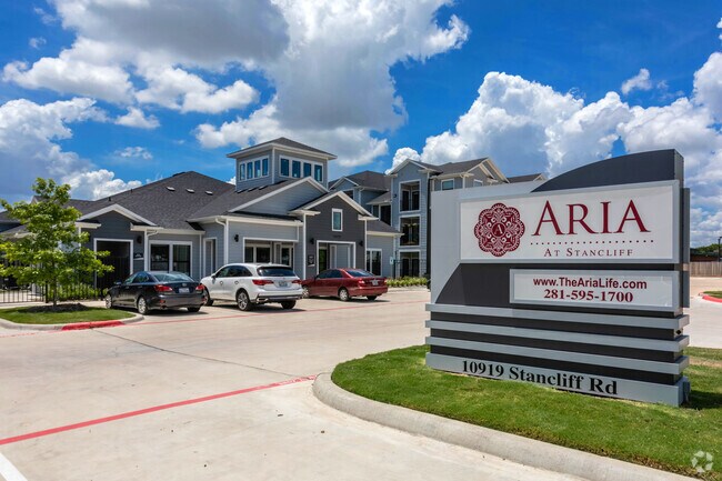 Aria at Stancliff photo 4