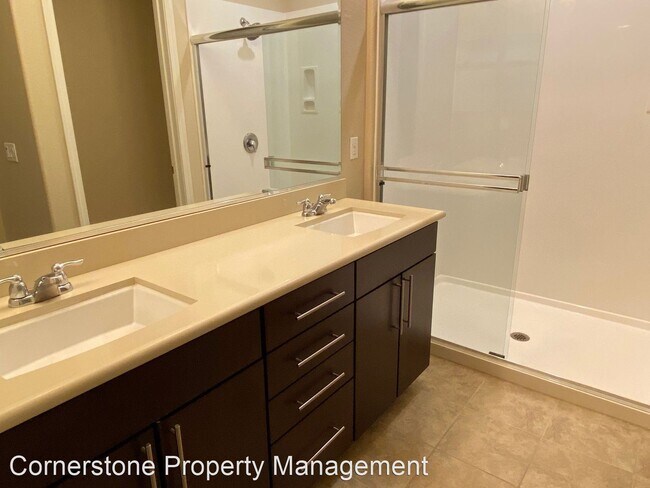 Beautiful KB Homes 3 Bedroom 3 Bath Townhouse in Milpitas photo 4