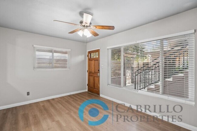 2110 Bacon St San Diego, CA 92107 photo 5