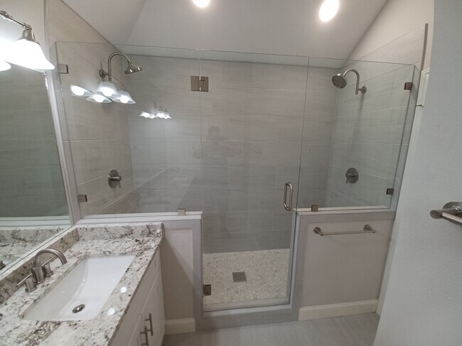 1118 Emily Lane, Carrollton, TX 75010 photo 5