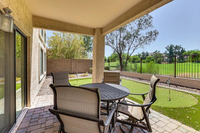 3043 E Fremont Rd Phoenix, AZ 85042 photo 4