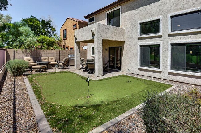 3043 E Fremont Rd Phoenix, AZ 85042 photo 5