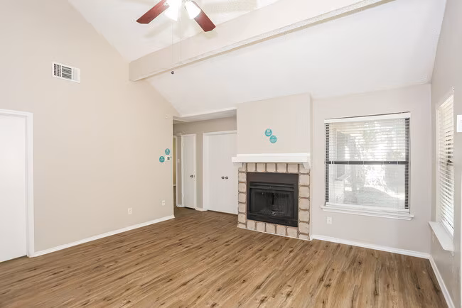 6306 Pilgrim Ln - SFHT photo 4