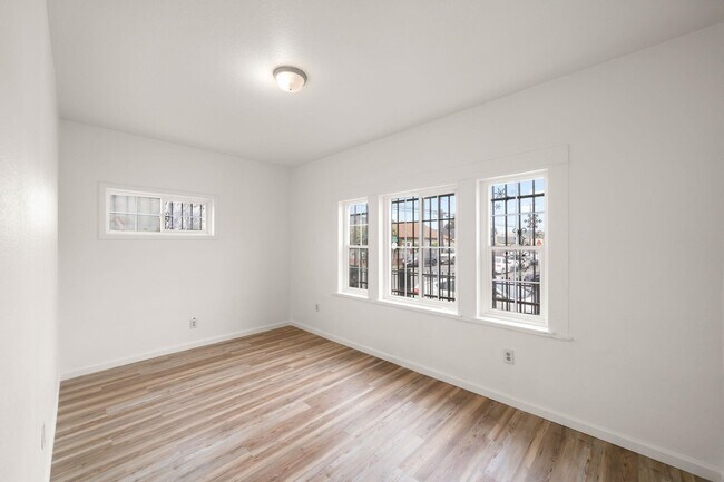 400 Bissell Ave Richmond, CA 94801 photo 2