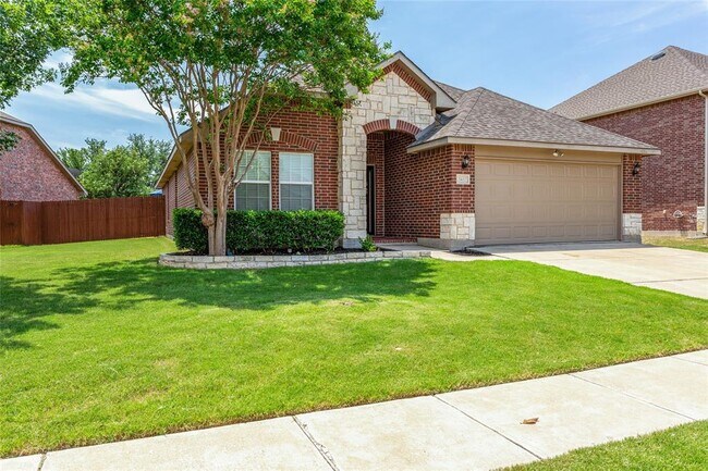 2432 Clairborne Drive, Fort Worth, TX 76177 photo 3