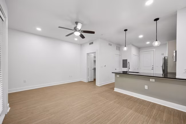 4110 Fairmount photo 2