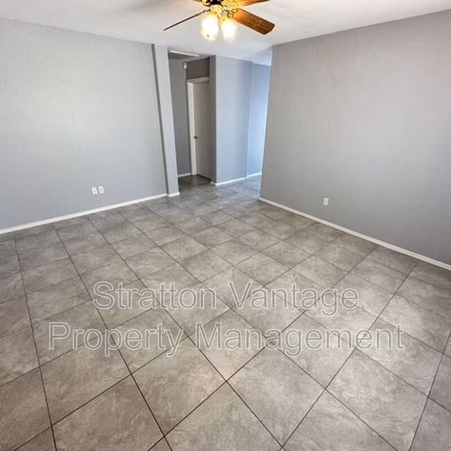 12220 W Scotts Dr El Mirage, AZ 85335 photo 5