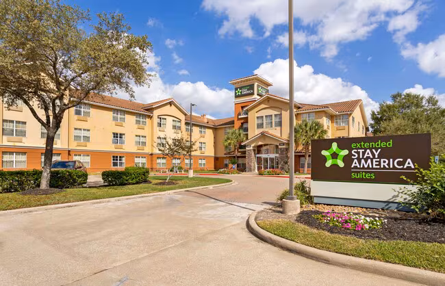 Furnished Studio-Houston - Med. Ctr. - Braeswood Blvd. photo 2