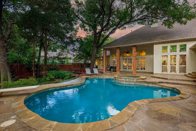 6507 Clubhouse Cir Dallas, TX 75240 photo 5