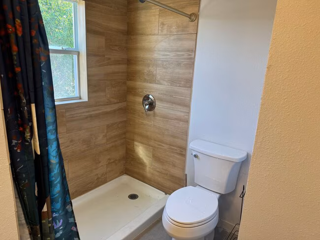 108 Robert E Lee San Antonio, TX 78214 photo 4
