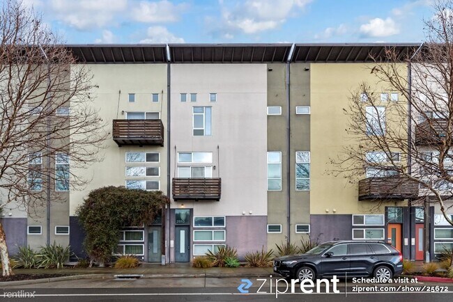 2910 Mandela Parkway, Oakland, CA 94608 photo 2